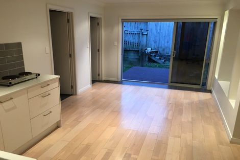 Photo of property in 13 Kilear Close, Pinehill, Auckland, 0632