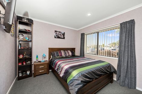 Photo of property in 31 Tomika Crescent, Papamoa Beach, Papamoa, 3118