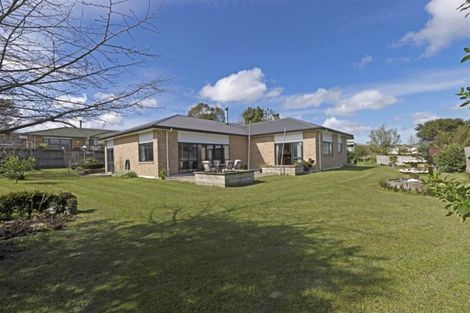 Photo of property in 65d View Road, Henderson, Auckland, 0612