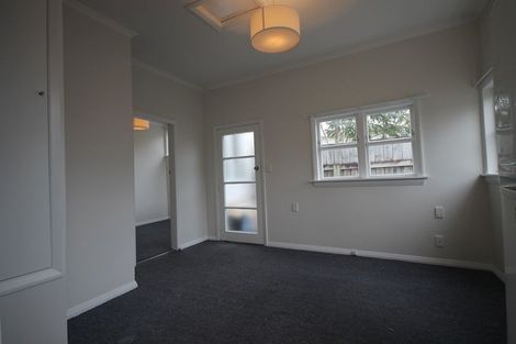 Photo of property in 16 Normanby Street, Newtown, Wellington, 6021