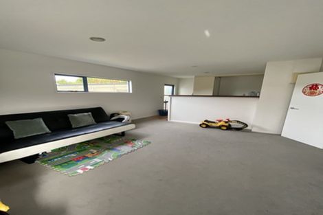 Photo of property in 1/19 Lowtherhurst Road, Massey, Auckland, 0614
