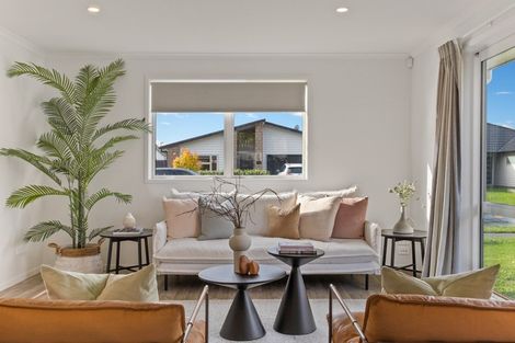 Photo of property in 55 Awataha Crescent, Pyes Pa, Tauranga, 3110