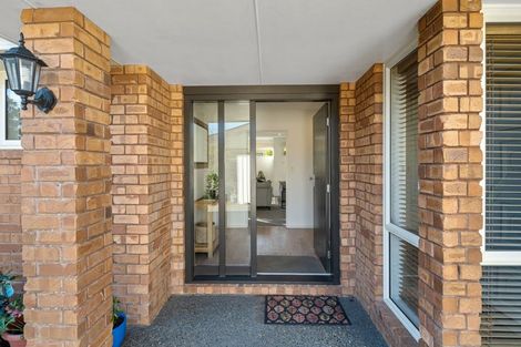 Photo of property in 8 Elmslie Grove, Halswell, Christchurch, 8025