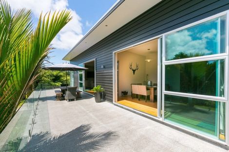 Photo of property in 22 Patterson Road, Hurworth, New Plymouth, 4371