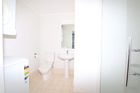 Photo of property in 7a/30 Westward Ho, Glen Eden, Auckland, 0602