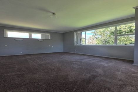 Photo of property in 14 Sutton Crescent, Papakura, 2110