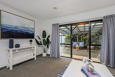 Photo of property in Hawkes Bay Furniture Co, 7 Martin Dale, Raureka, Hastings, 4120