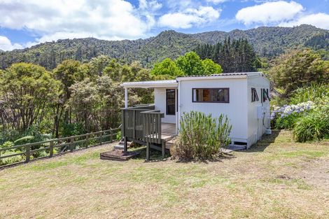 Photo of property in 420 Bellville Drive, Coromandel, 3506