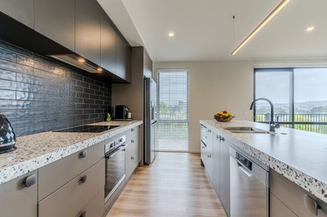 Photo of property in 10 Trudi Place, Green Island, Dunedin, 9018