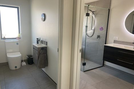 Photo of property in 21 Saint Michael Crescent, One Tree Point, 0118