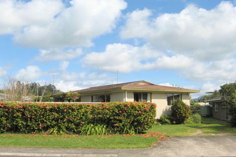 Photo of property in 18 Robinson Road, Whitianga, 3510