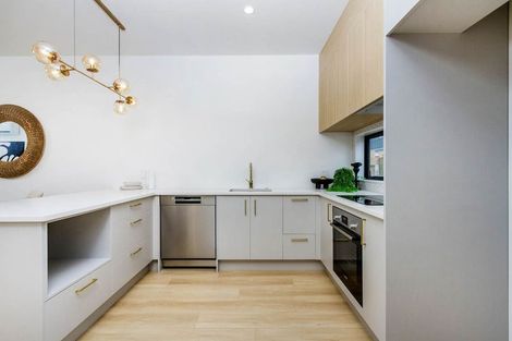 Photo of property in 5 Papa Takaro Lane, Flat Bush, Auckland, 2019