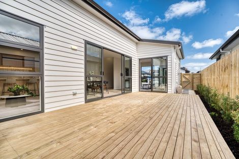 Photo of property in 24 Babina Avenue, Kumeu, 0810