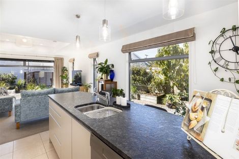 Photo of property in 35 Lakings Road, Springlands, Blenheim, 7201