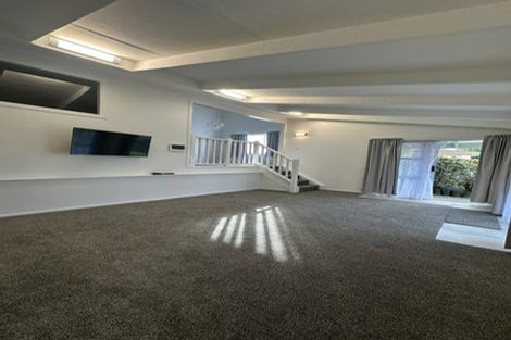 Photo of property in 1/3 Miraka Place, Birkenhead, Auckland, 0626