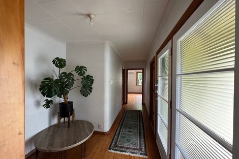 Photo of property in 11 Moa Road, Raumati Beach, Paraparaumu, 5032