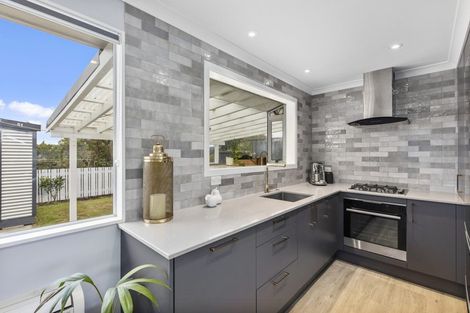 Photo of property in 12 Mossburn Grove, Kelson, Lower Hutt, 5010