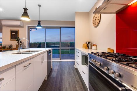 Photo of property in 87 Endeavour Drive, Whitby, Porirua, 5024