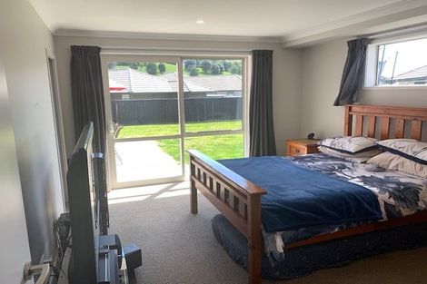 Photo of property in 2 Lakeside Terrace, Omokoroa, 3114