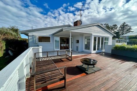Photo of property in 2/32a Howard Road, Northcote, Auckland, 0627