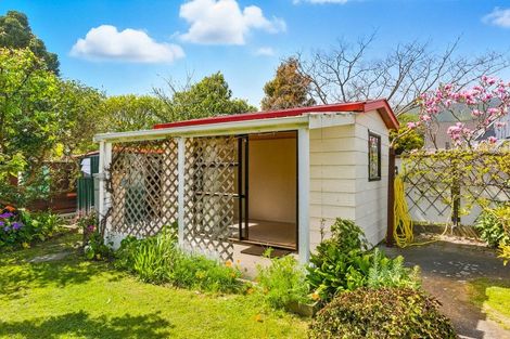 Photo of property in 51 Ngaio Road, Waikanae, 5036