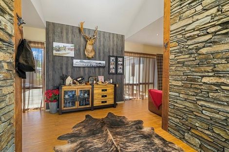 Photo of property in 135 Bannockburn Road, Cromwell, 9384