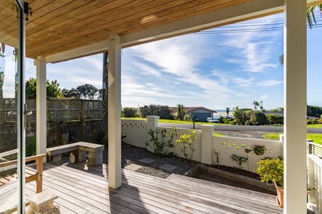 Photo of property in 42 Cheviot Street, Mangawhai Heads, Mangawhai, 0505