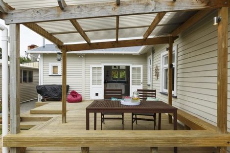 Photo of property in 557 Ruahine Street, Hokowhitu, Palmerston North, 4410