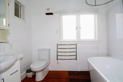 Photo of property in 21a Nile Road, Milford, Auckland, 0620