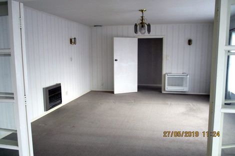 Photo of property in 16 Saint Edmund Crescent, Tawa, Wellington, 5028