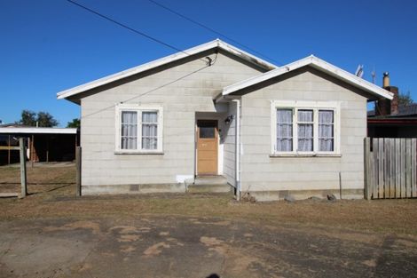 Photo of property in 69 Bridge Street, Bulls, 4818