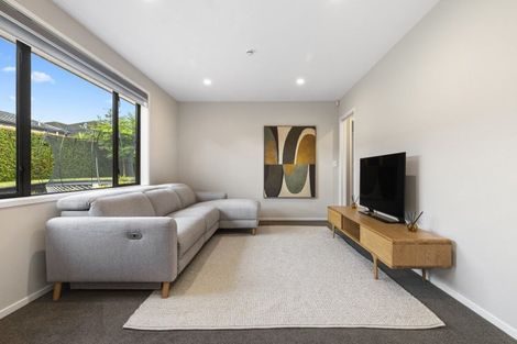 Photo of property in 55 Ina Ville Drive, Pukekohe, 2120