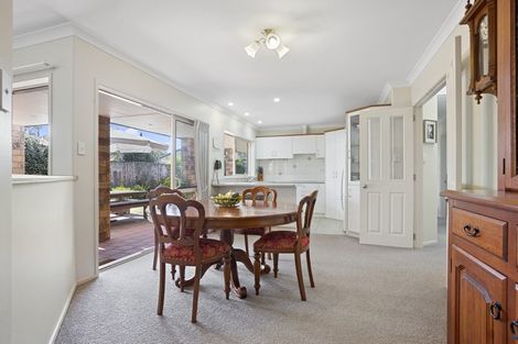 Photo of property in 17 Belmont Rise, Katikati, 3129