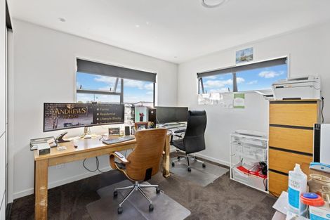 Photo of property in 1 De Surville Way, Pegasus, 7612