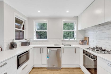 Photo of property in 12 Tawa Street, Levin, 5510