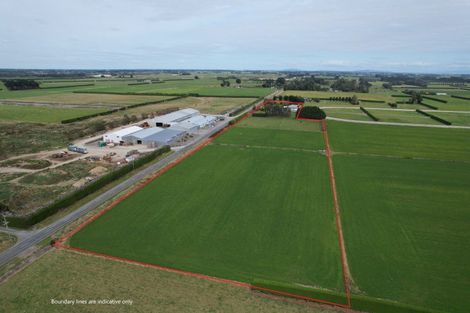Photo of property in 1048 Lochiel-branxholme Road, Branxholme, Invercargill, 9874