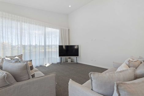 Photo of property in 17 Awatea Drive, Whitianga, 3510