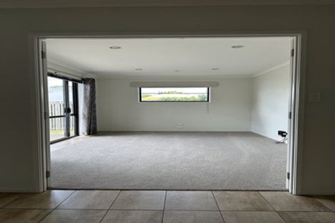 Photo of property in 13 Hoihere Drive, One Tree Point, 0118