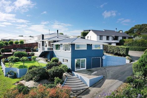 Photo of property in 12 Selwyn Street, South Hill, Oamaru, 9400