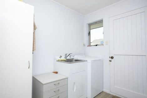 Photo of property in 14 Hamlet Street, Dannevirke, 4930