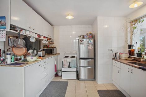 Photo of property in 25 Blacklock Avenue, Henderson, Auckland, 0612