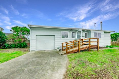 Photo of property in 28 Sunshine Avenue, Paraparaumu, 5032