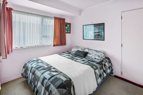 Photo of property in 2/10 Upper Bourke Street, Kilbirnie, Wellington, 6022