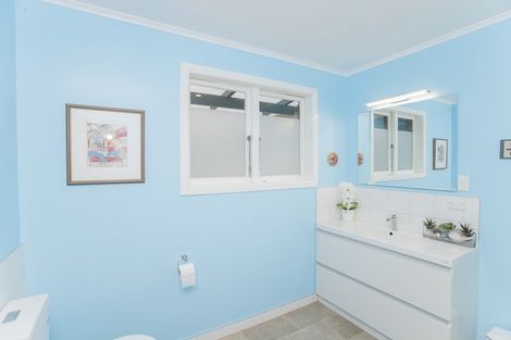 Photo of property in 74 Gaddums Hill Road, Outer Kaiti, Gisborne, 4010