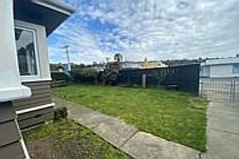 Photo of property in 79 Tipahi Street, Nelson South, Nelson, 7010