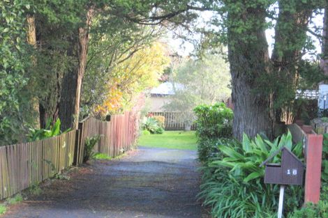Photo of property in 16 Freshney Place, Hillpark, Auckland, 2102
