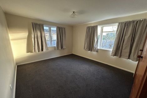 Photo of property in 37 Lambeth Crescent, Redwood, Christchurch, 8051