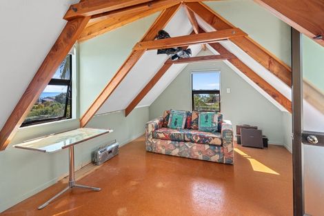 Photo of property in 29 Rewa Place, Russell, 0202