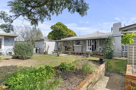 Photo of property in 71 Mountain Road, Sentry Hill, New Plymouth, 4373