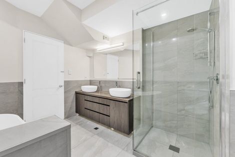 Photo of property in 12 The Topdeck, Whitby, Porirua, 5024